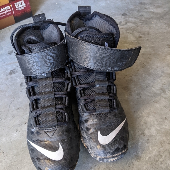Nike Shoes Boys Nike Football Cleats Size 7 Poshmark
